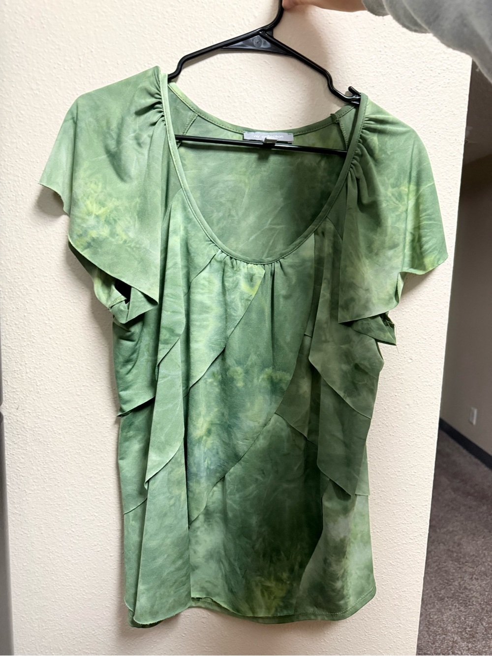 NY Collection Green Ruffle Flutter-Sleeve Blouse